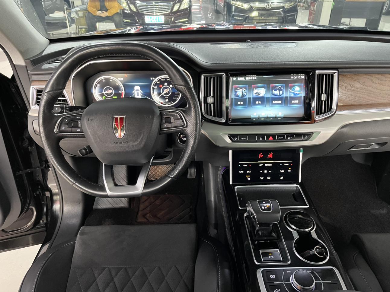 Hongqi Hongqi HS7