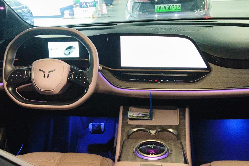 Hongqi Hongqi Tiangong 08
