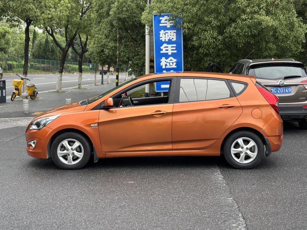 Hyundai Accent