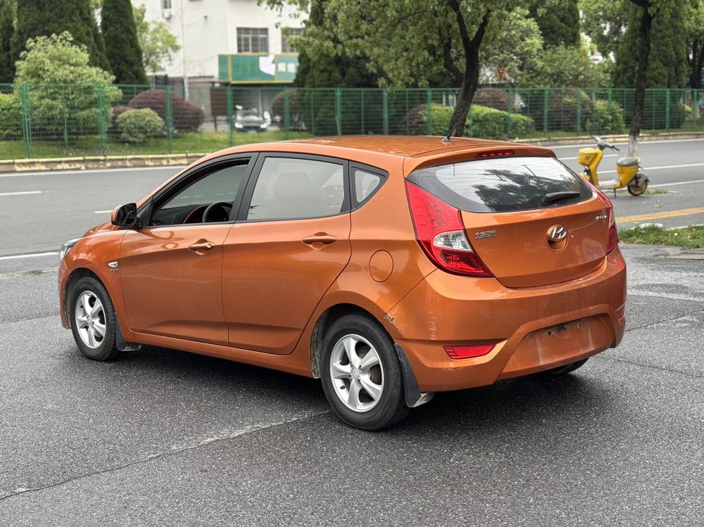 Hyundai Accent