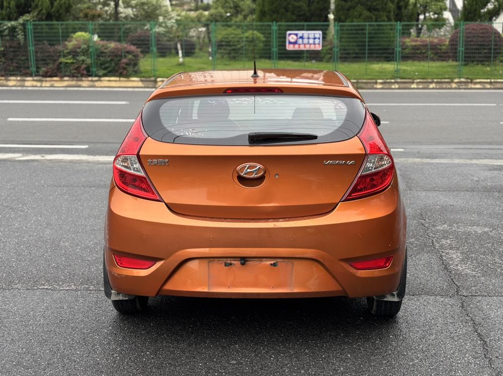 Hyundai Accent