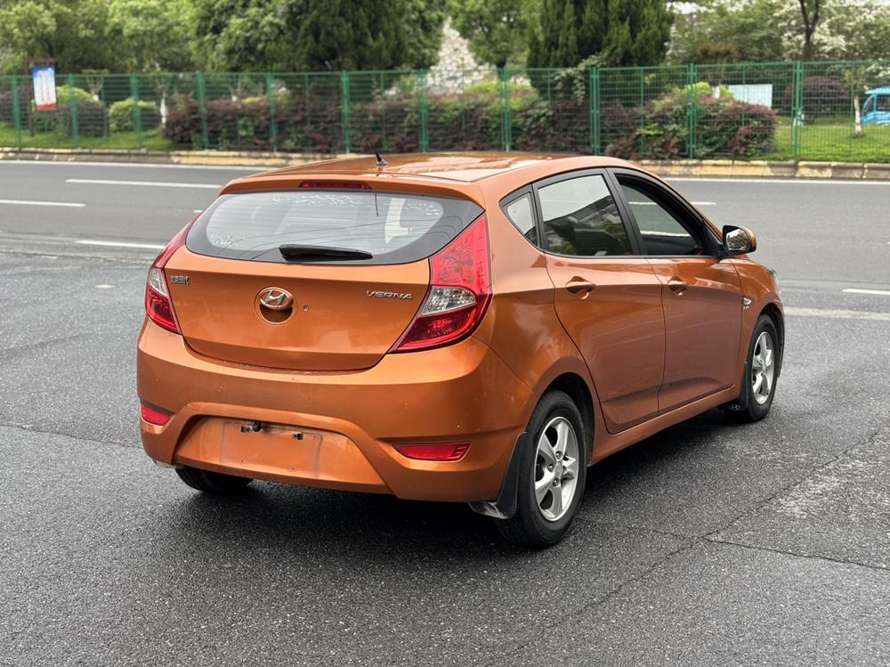 Hyundai Accent