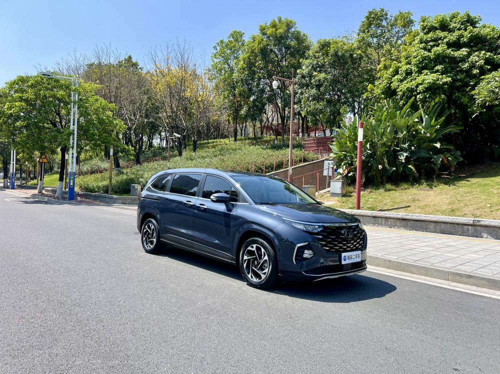 Hyundai Custo