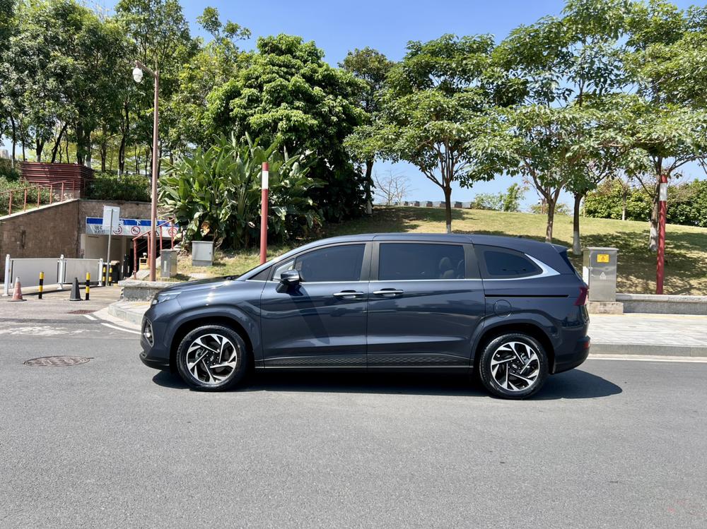 Hyundai Custo