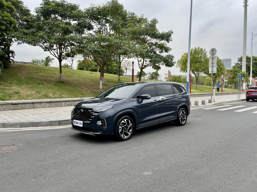 Hyundai Custo