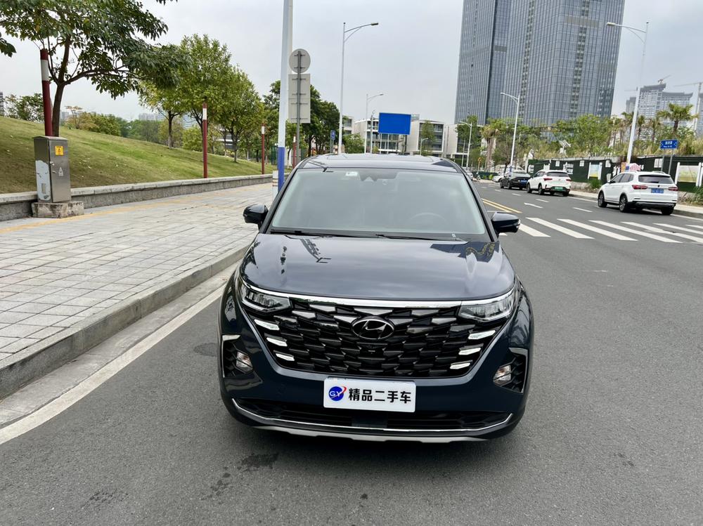 Hyundai Custo