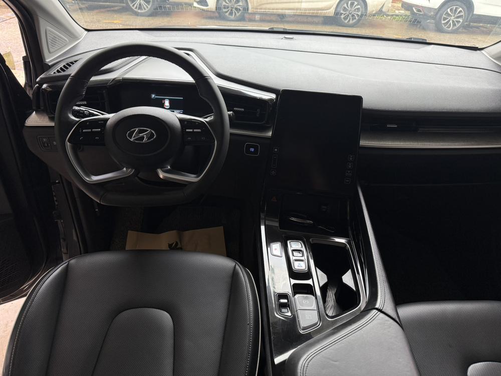 Hyundai Custo