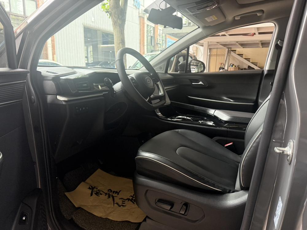 Hyundai Custo