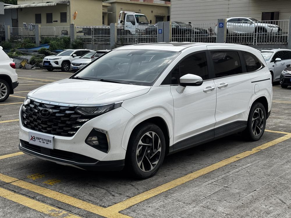 Hyundai Custo