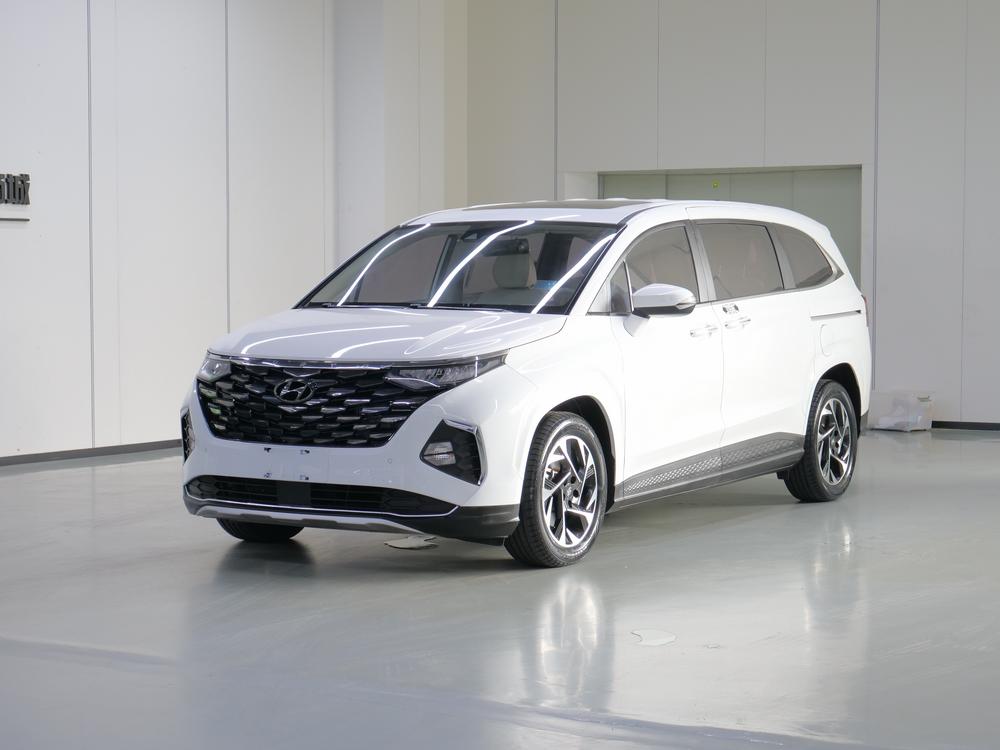Hyundai Custo