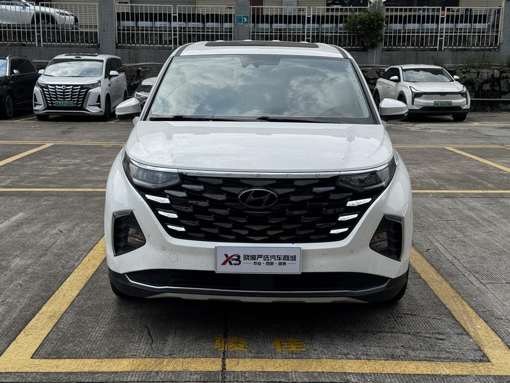 Hyundai Custo