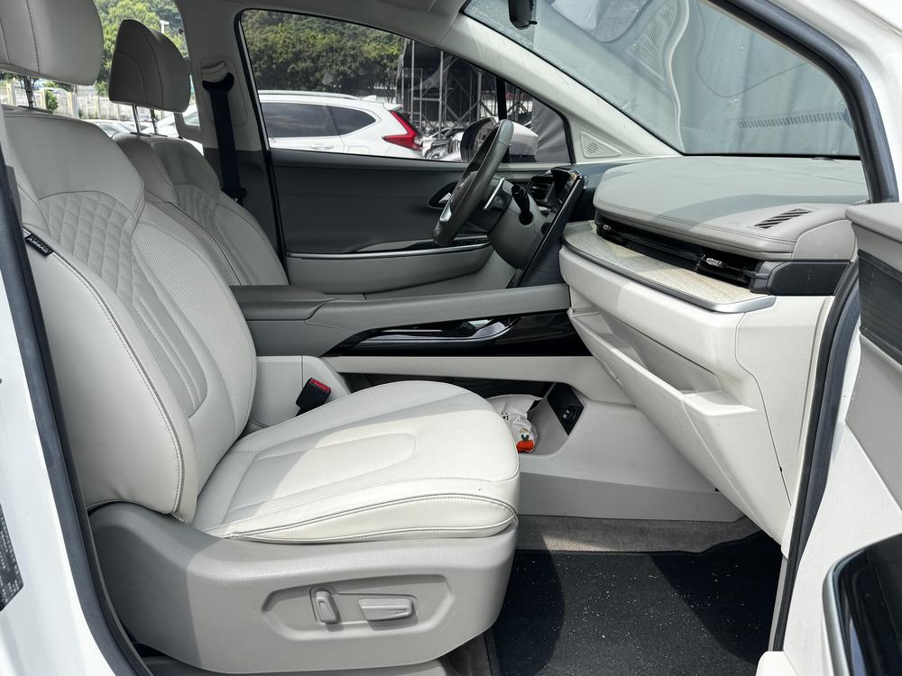 Hyundai Custo