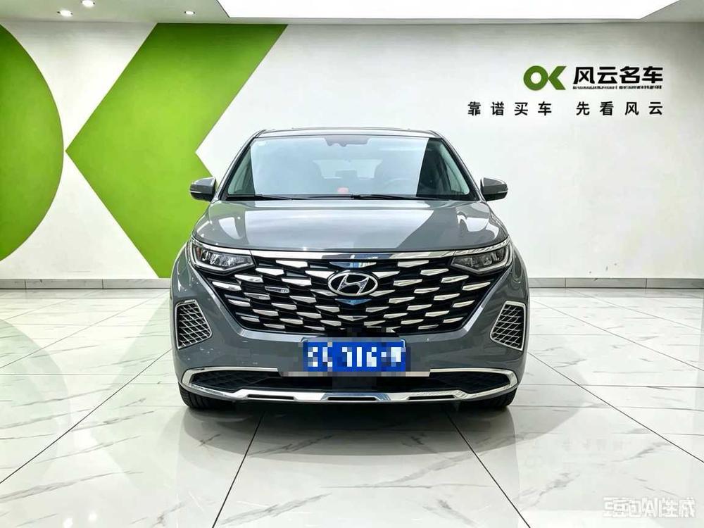 Hyundai Custo