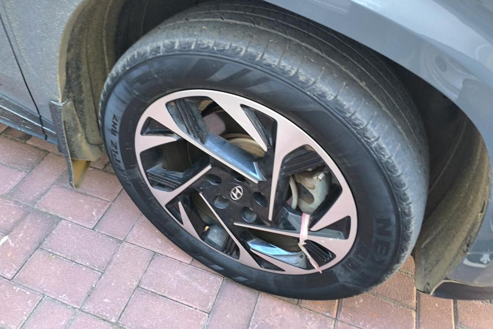 Hyundai Custo