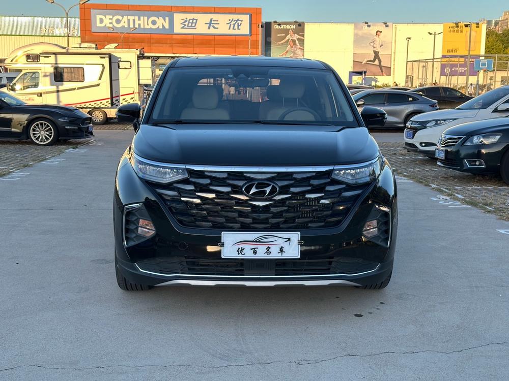 Hyundai Custo