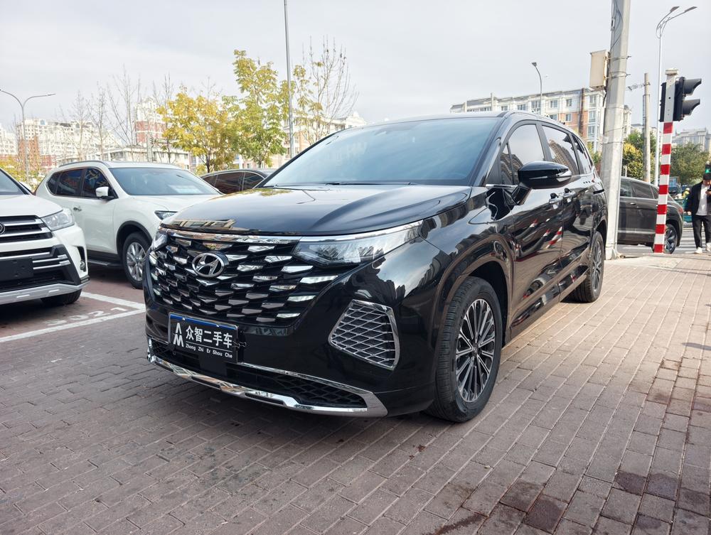 Hyundai Custo