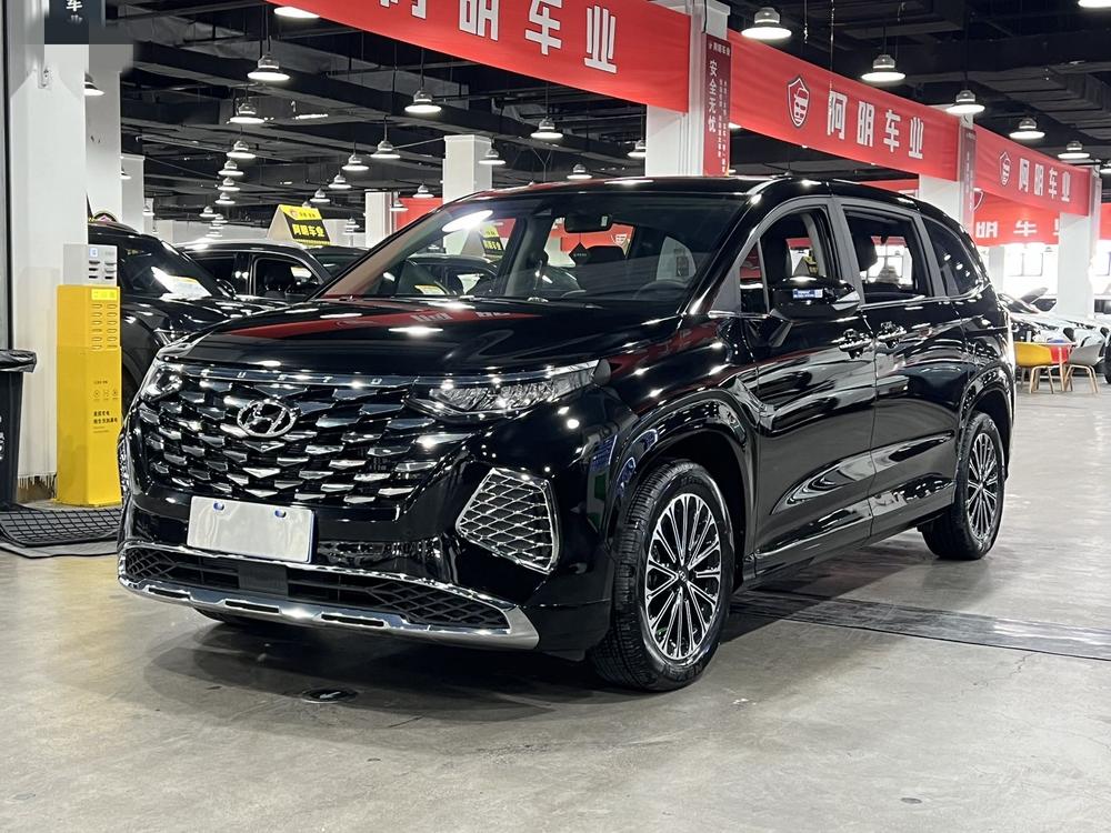 Hyundai Custo