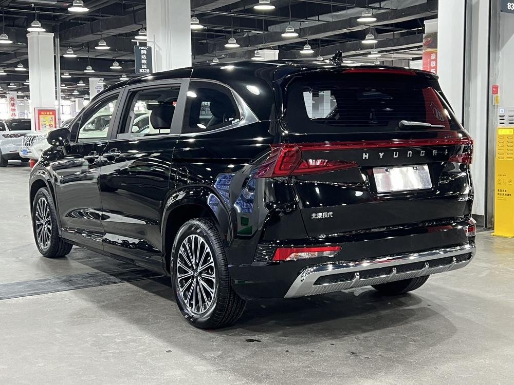 Hyundai Custo