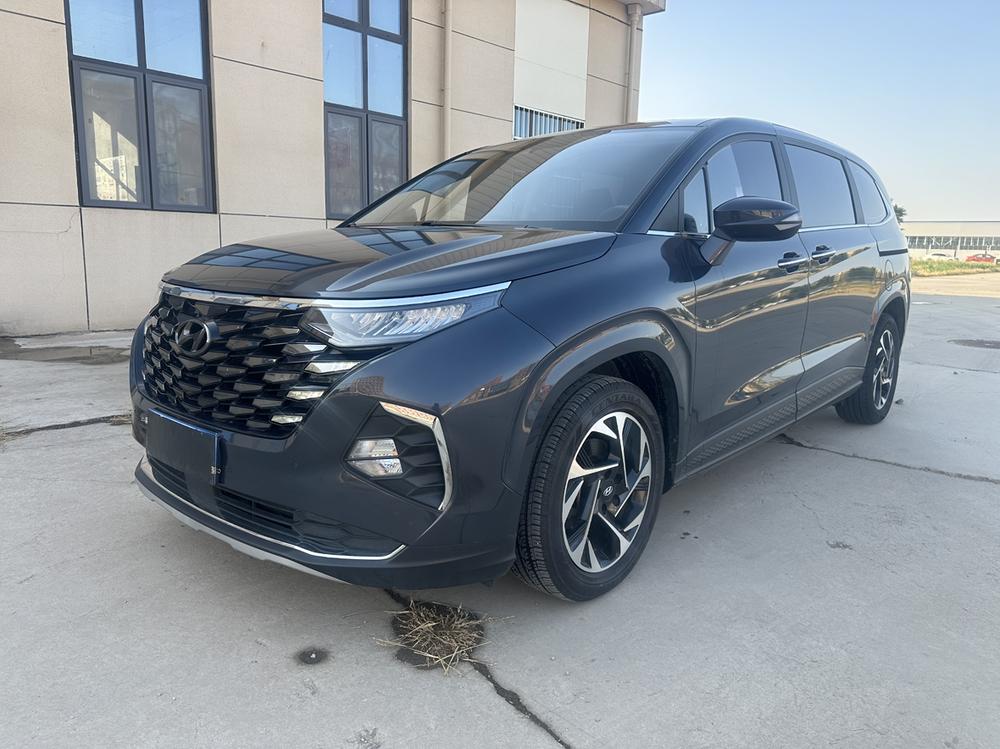 Hyundai Custo