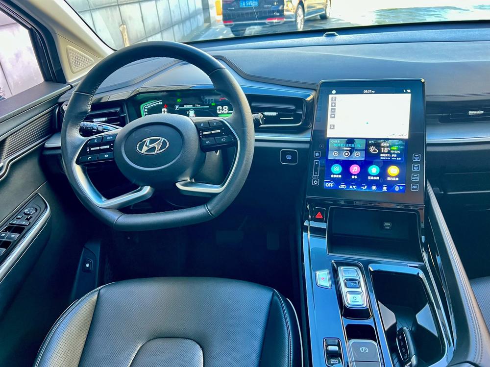 Hyundai Custo
