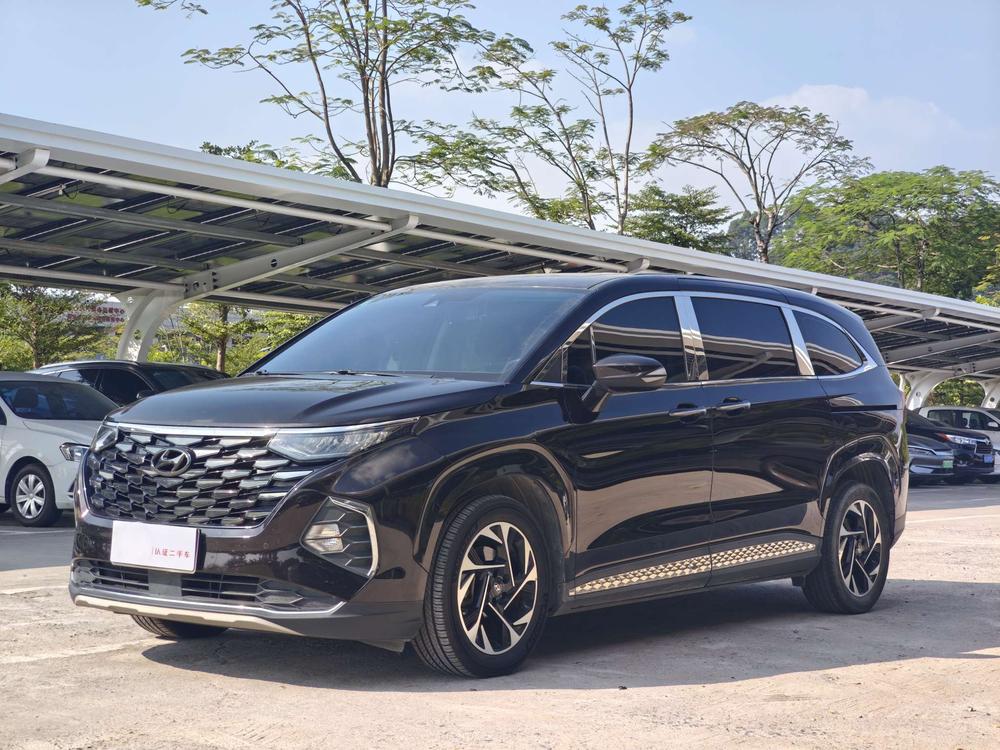 Hyundai Custo