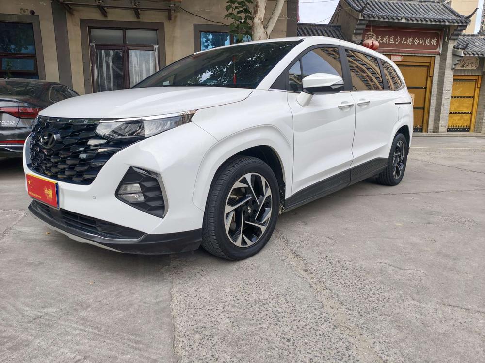 Hyundai Custo
