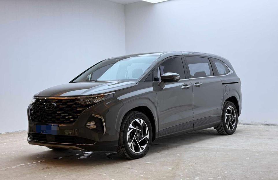 Hyundai Custo
