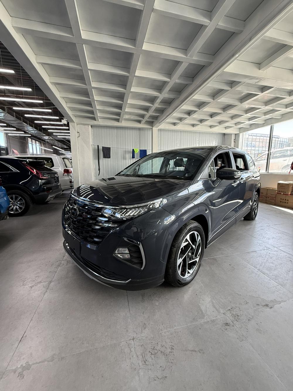 Hyundai Custo