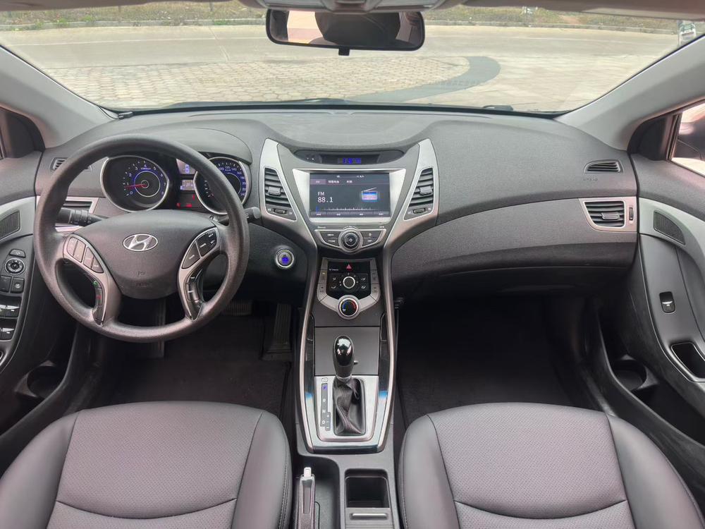 Hyundai Elantra Langdong