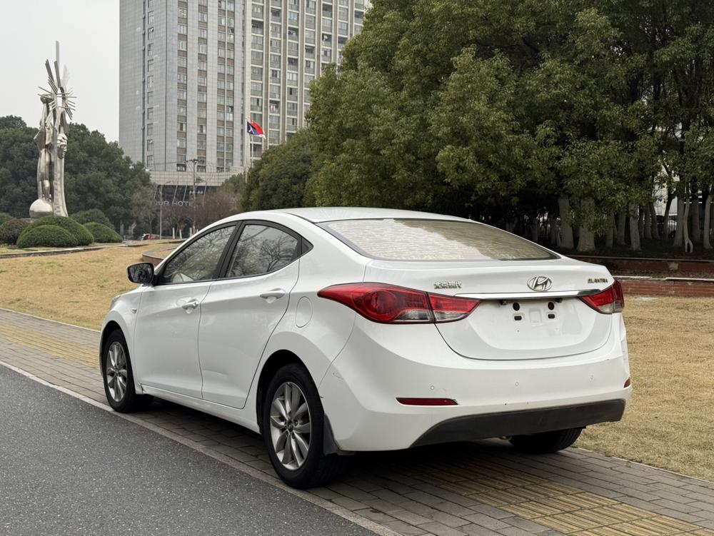 Hyundai Elantra Langdong
