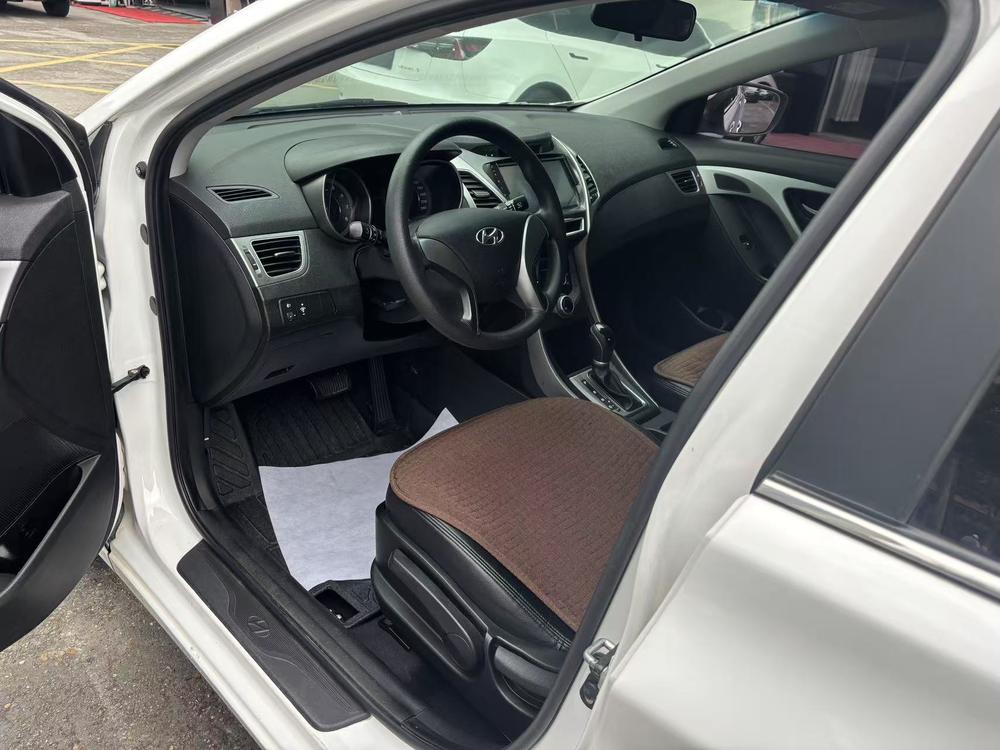 Hyundai Elantra Langdong