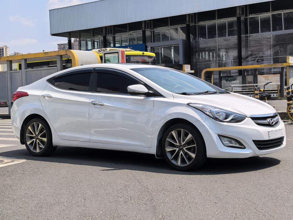 Hyundai Elantra Langdong
