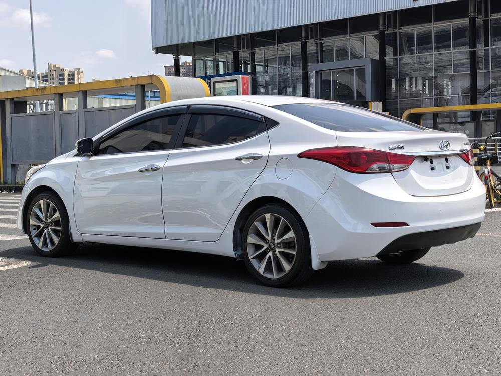 Hyundai Elantra Langdong