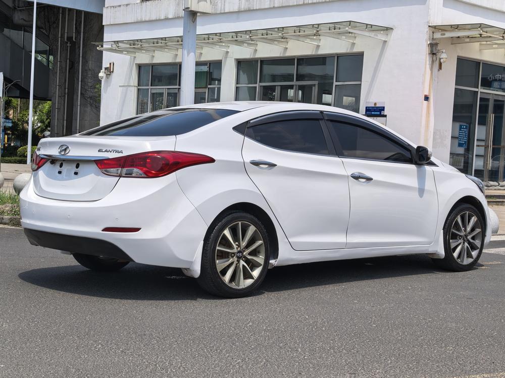 Hyundai Elantra Langdong