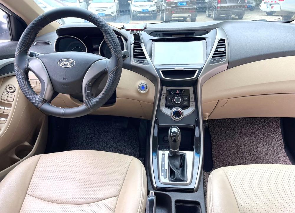 Hyundai Elantra Langdong