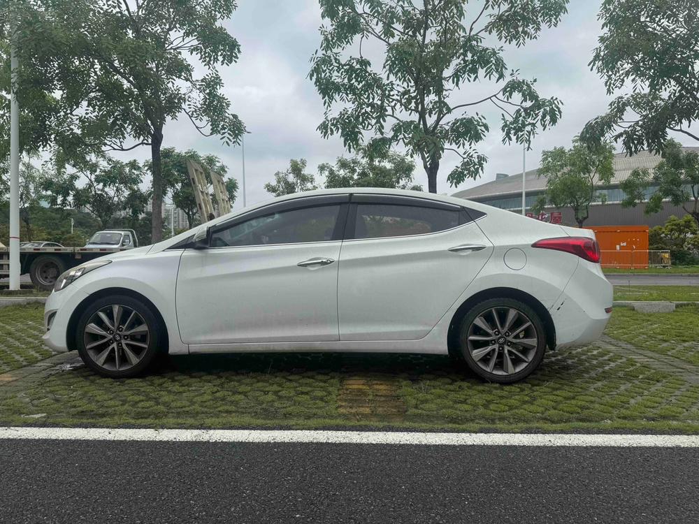 Hyundai Elantra Langdong
