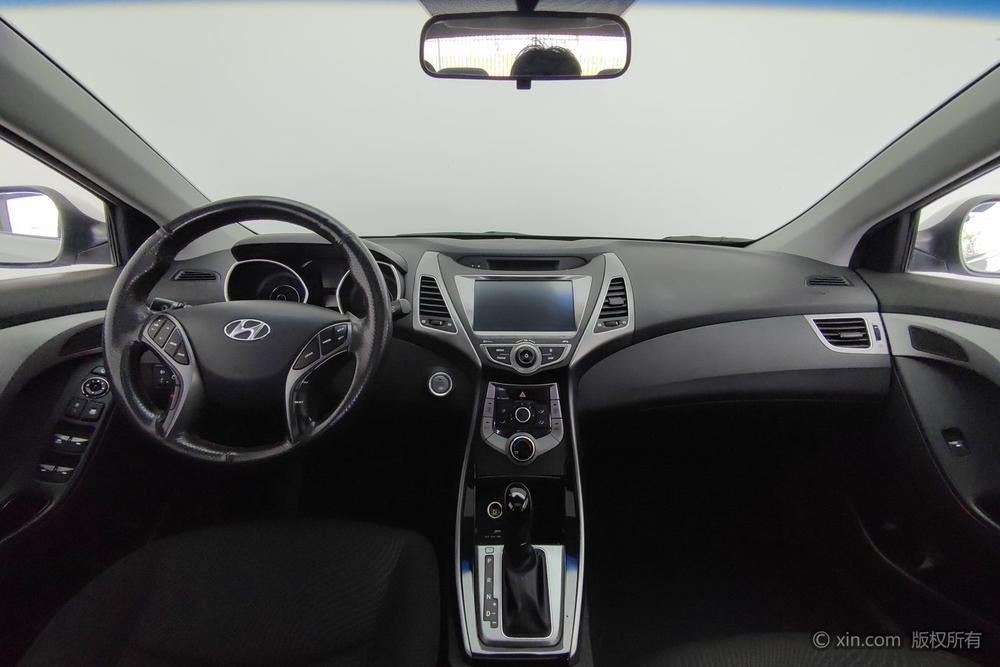 Hyundai Elantra Langdong