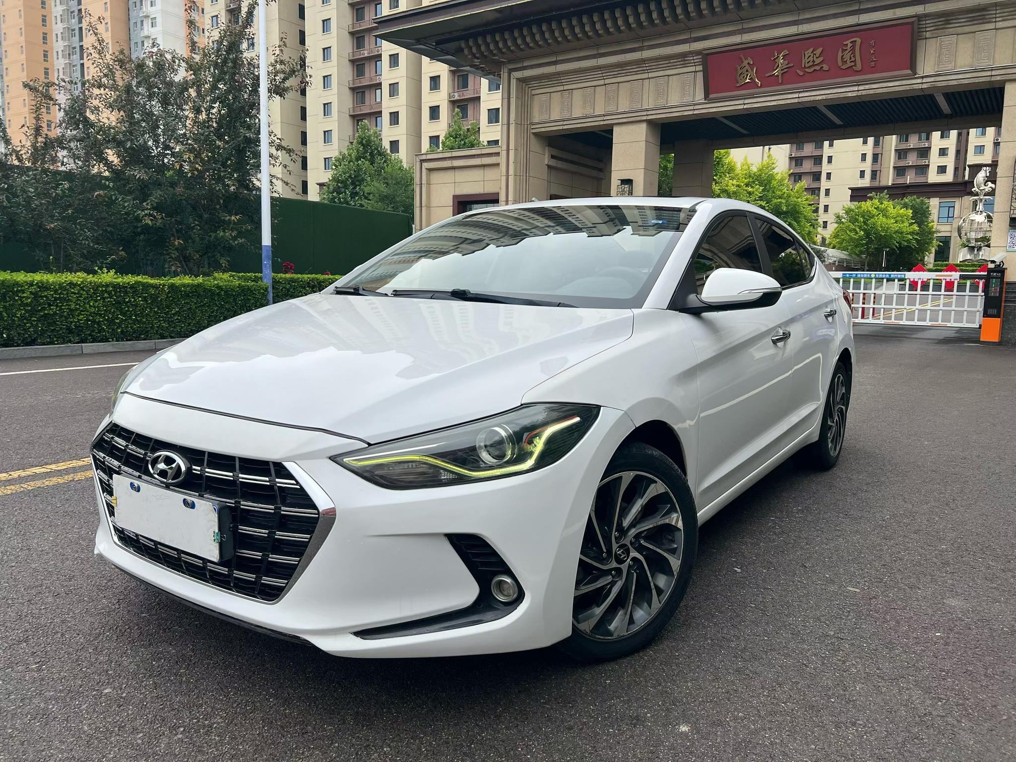 Hyundai Elantra Lingdong