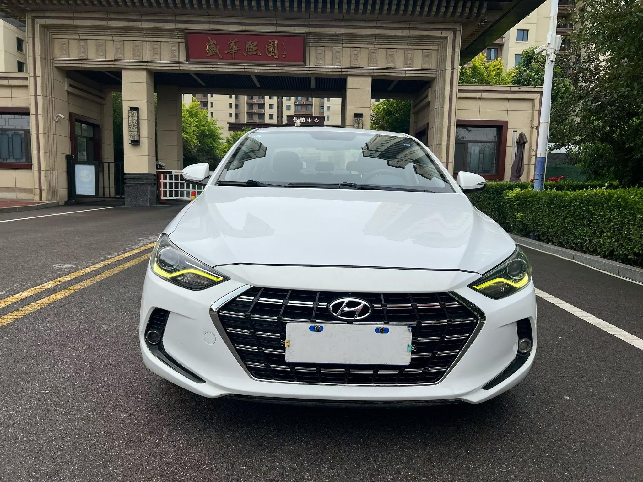 Hyundai Elantra Lingdong
