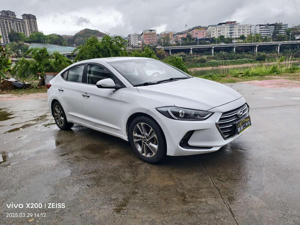 Hyundai Elantra Lingdong