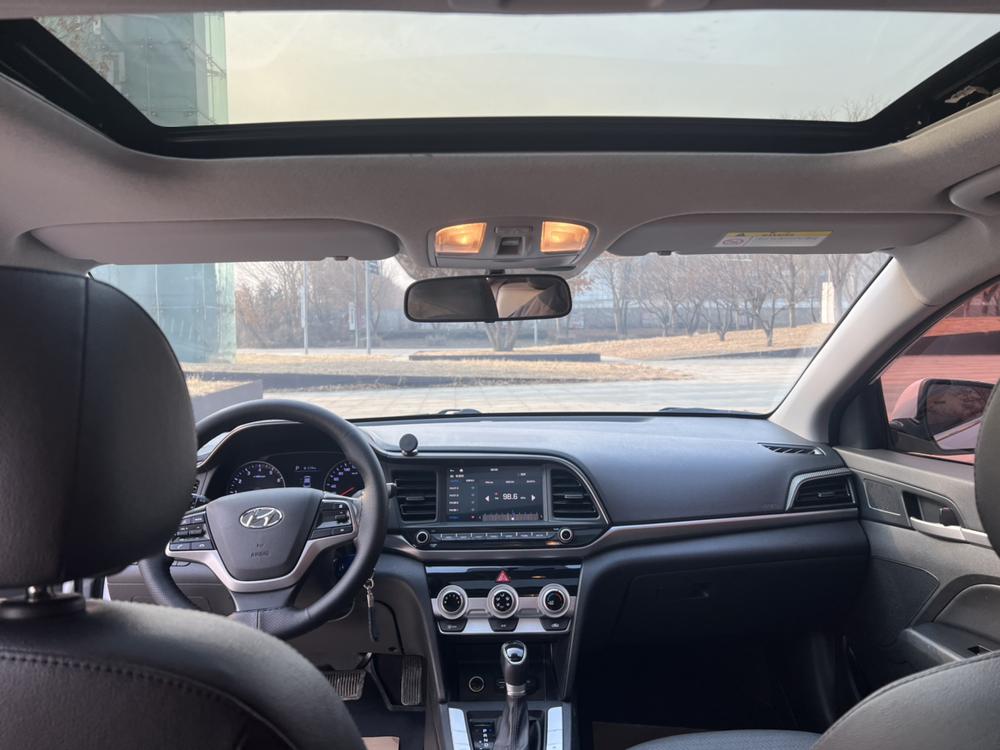 Hyundai Elantra Lingdong