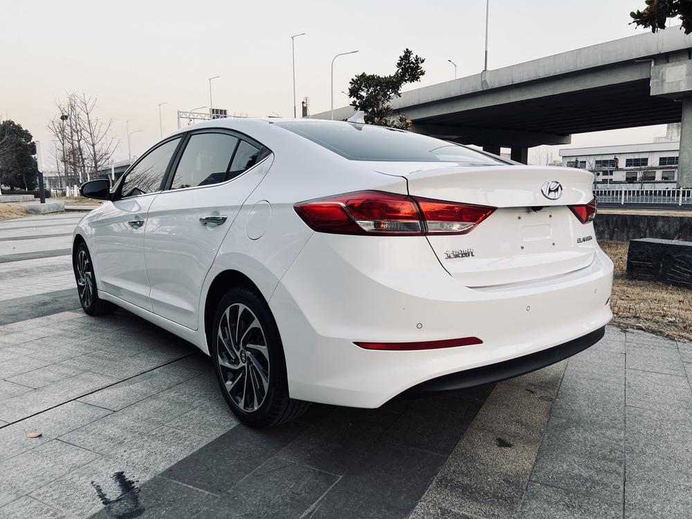 Hyundai Elantra Lingdong