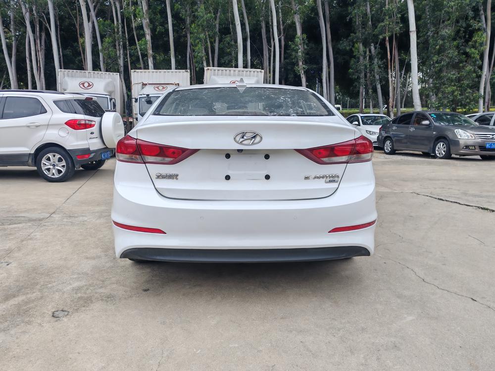 Hyundai Elantra Lingdong