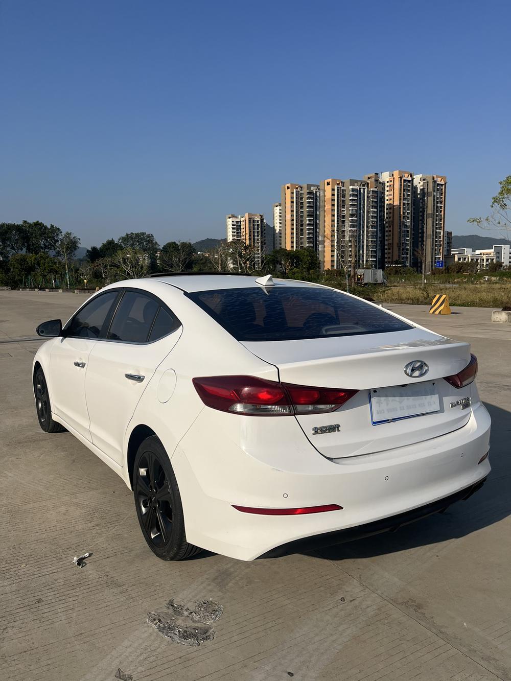 Hyundai Elantra Lingdong