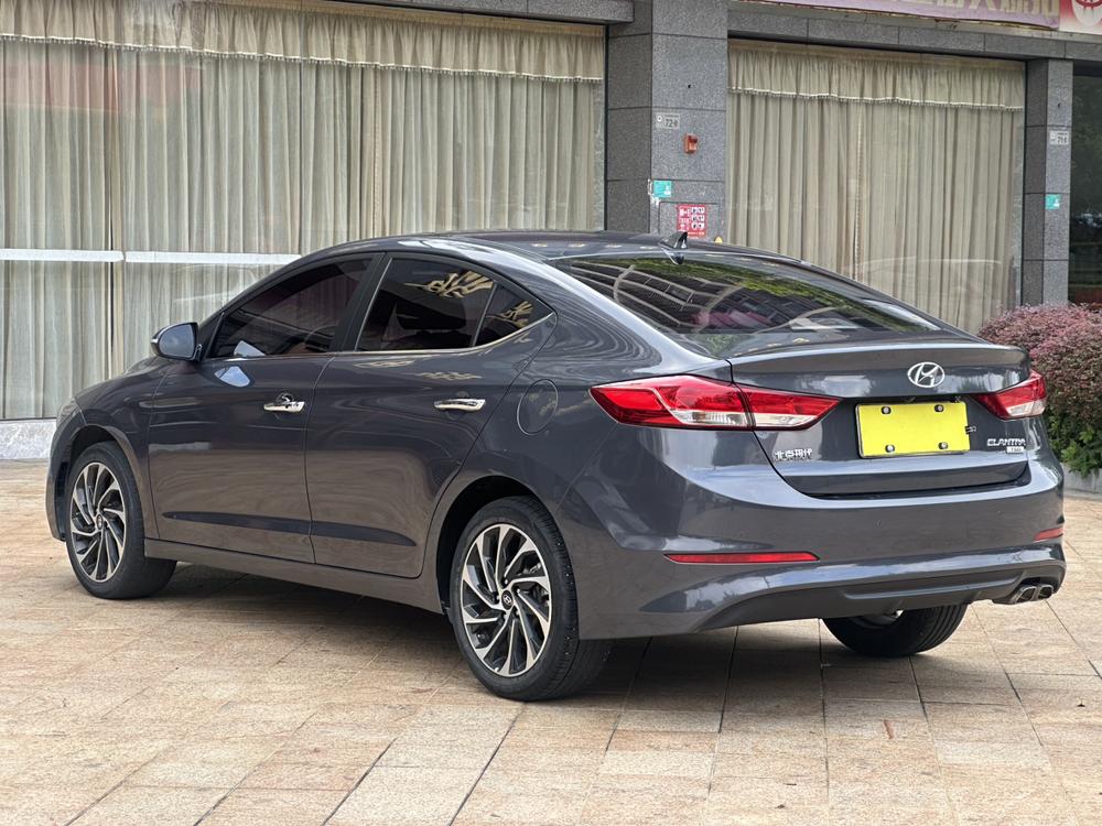 Hyundai Elantra Lingdong