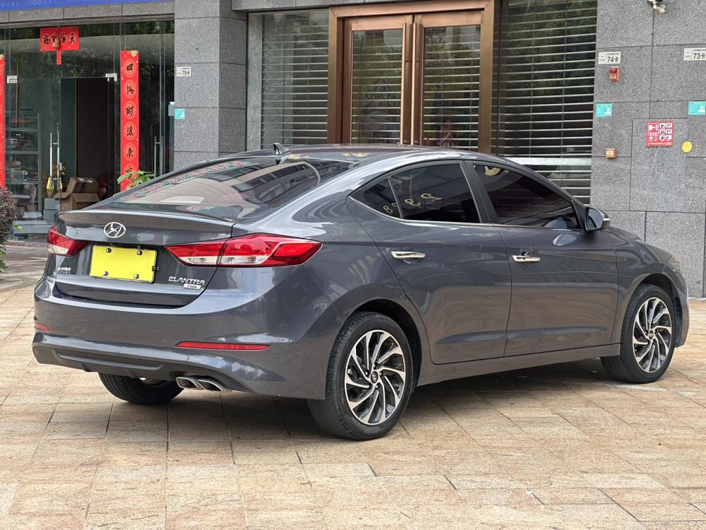 Hyundai Elantra Lingdong