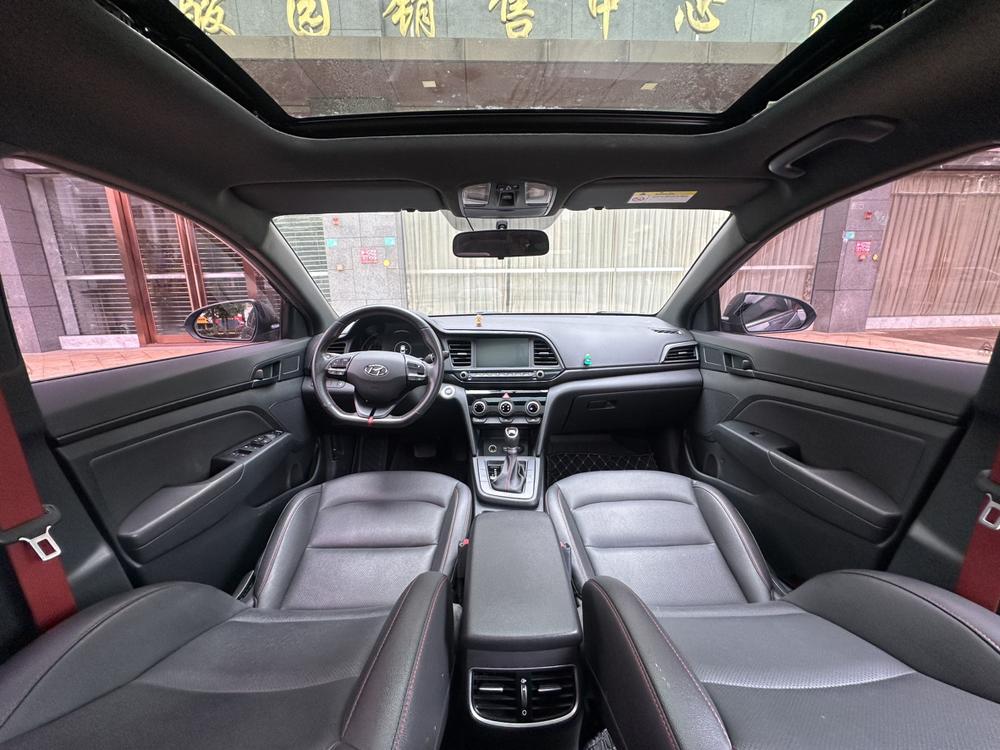 Hyundai Elantra Lingdong