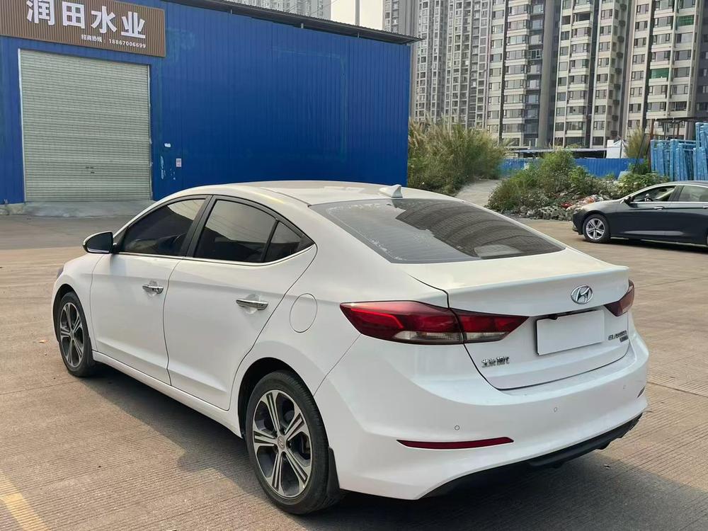 Hyundai Elantra Lingdong
