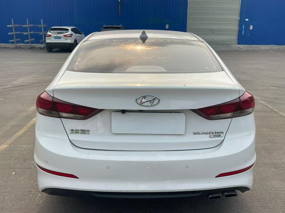 Hyundai Elantra Lingdong