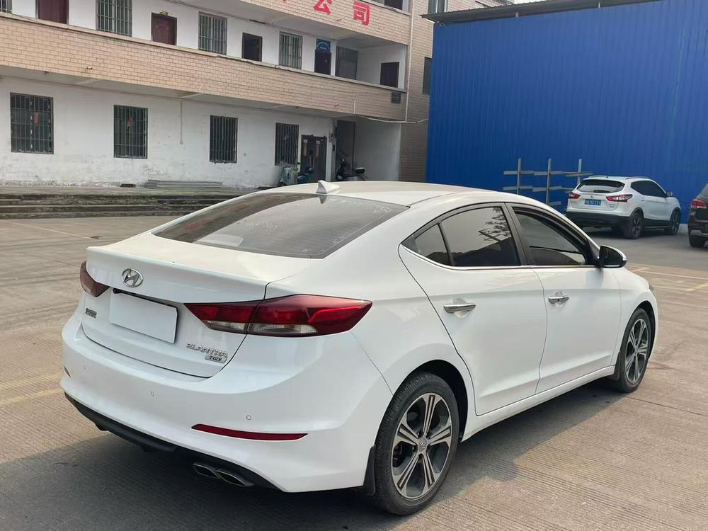 Hyundai Elantra Lingdong